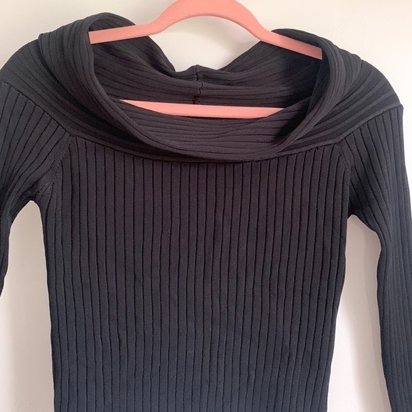 Zara Knit Black Off the shoulder Ribbed Cropped 3/4 Sleeve Top Small - Picture 6 of 10